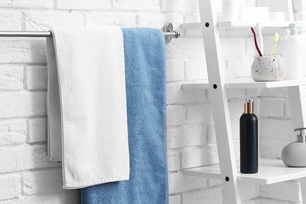 Paint to give new look Giving your bathroom a whole new look is as easy as making small changes with color, hardware and renewing dirt-stained surfaces.
